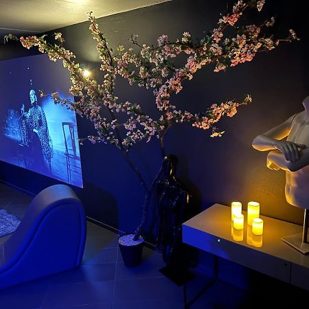 Appartamento Jacuzzi Cinema loft Kaunas Esterno foto
