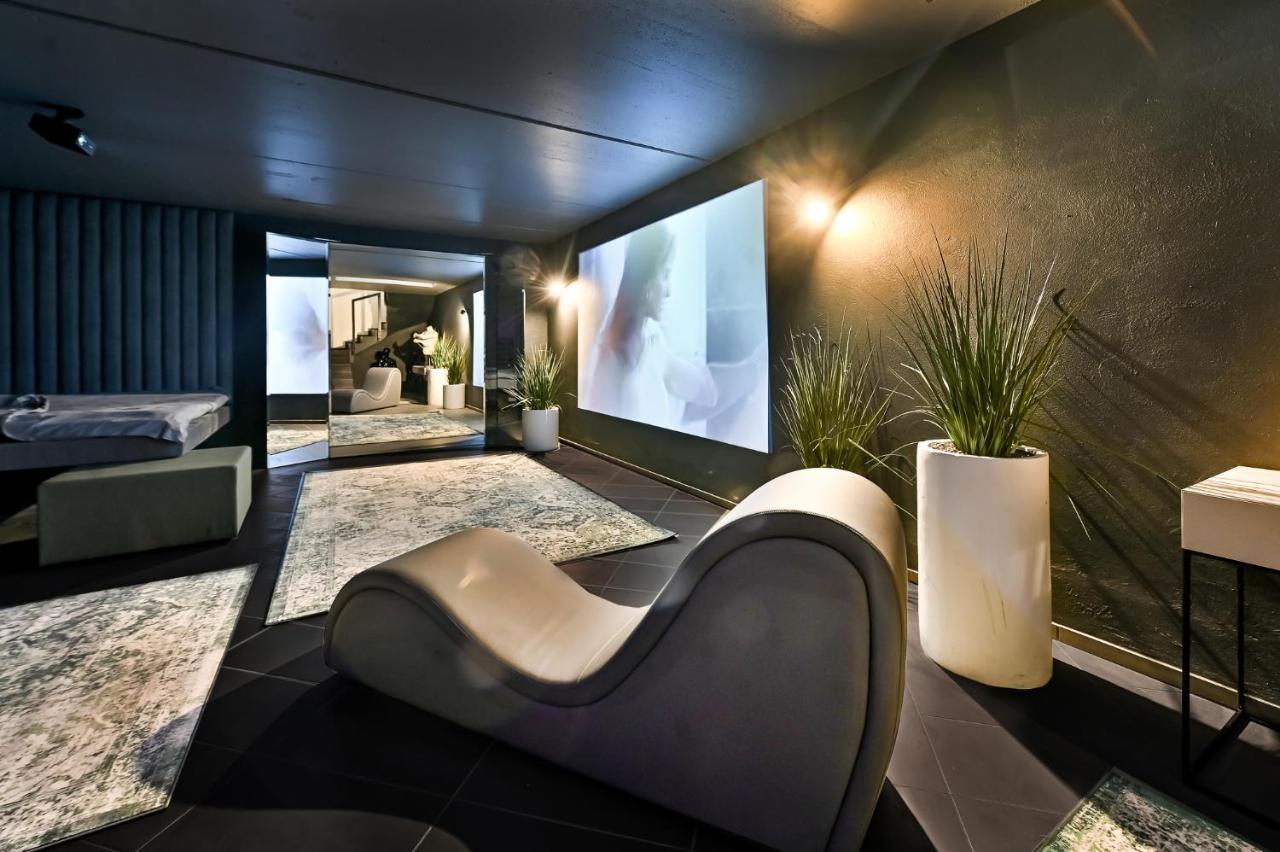 Appartamento Jacuzzi Cinema loft Kaunas Esterno foto