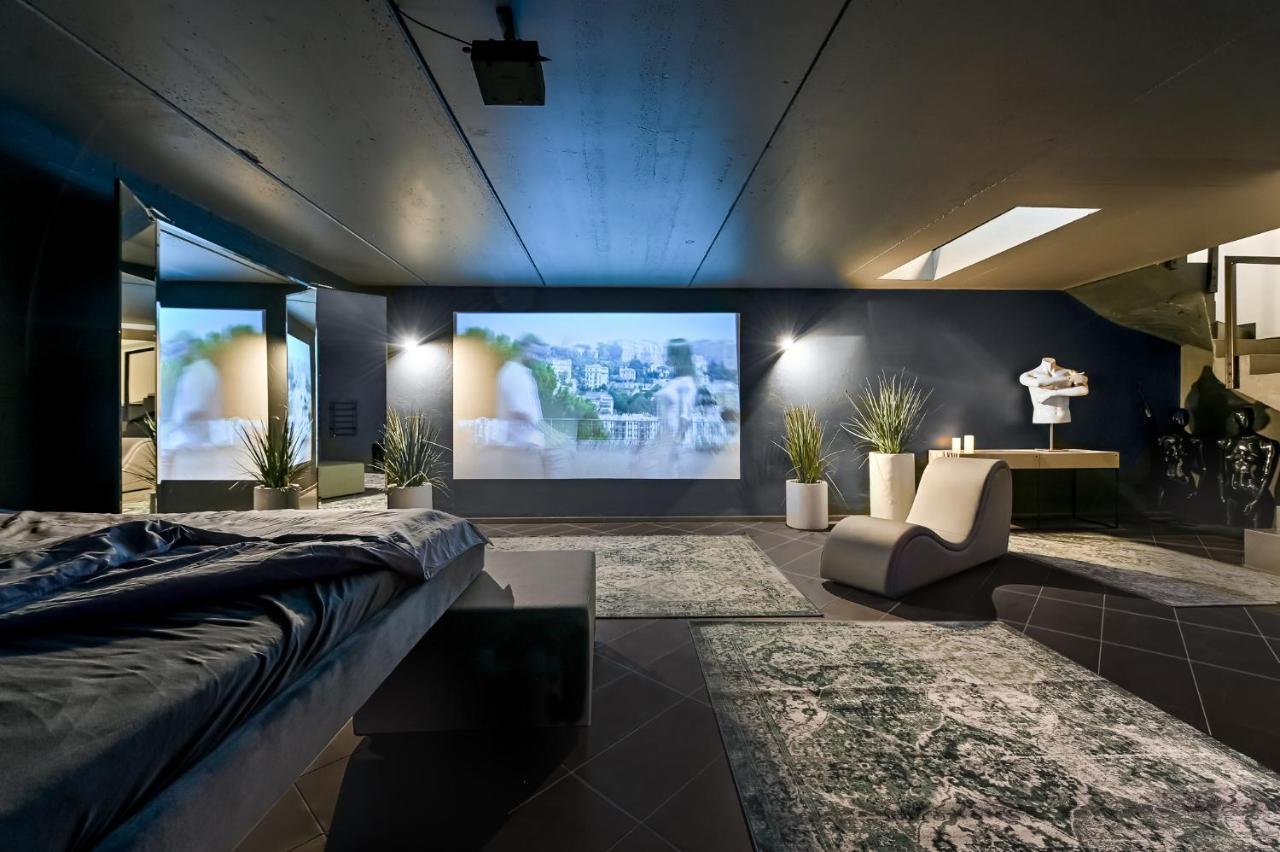 Appartamento Jacuzzi Cinema loft Kaunas Esterno foto