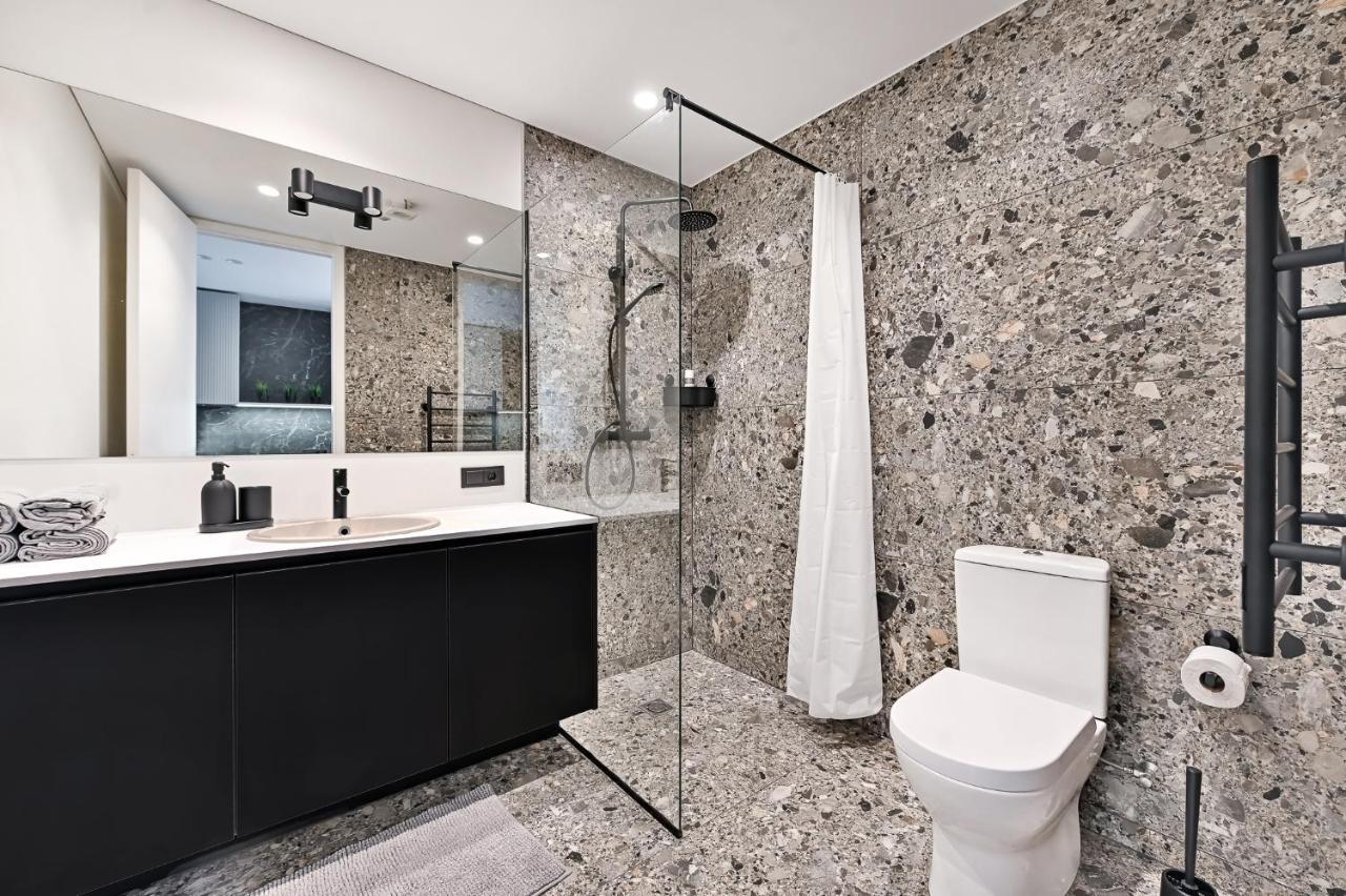 Appartamento Jacuzzi Cinema loft Kaunas Esterno foto